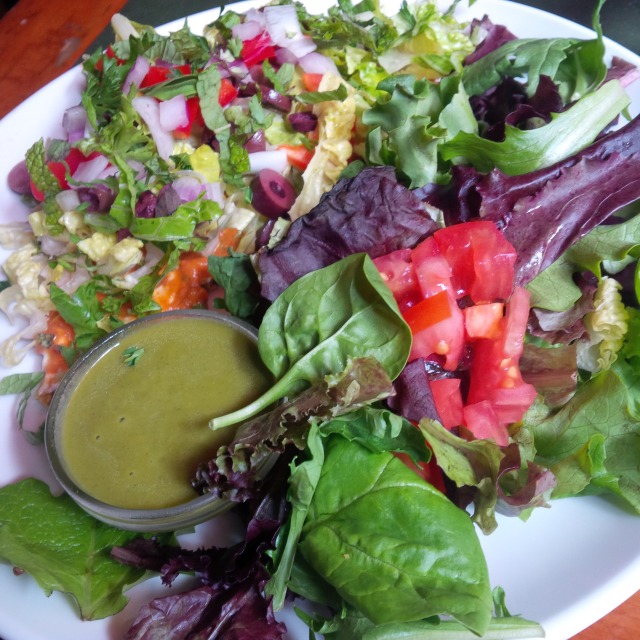 Salad and Raw Food Pizza from Quintessence NYC (LifeFood in East Village)